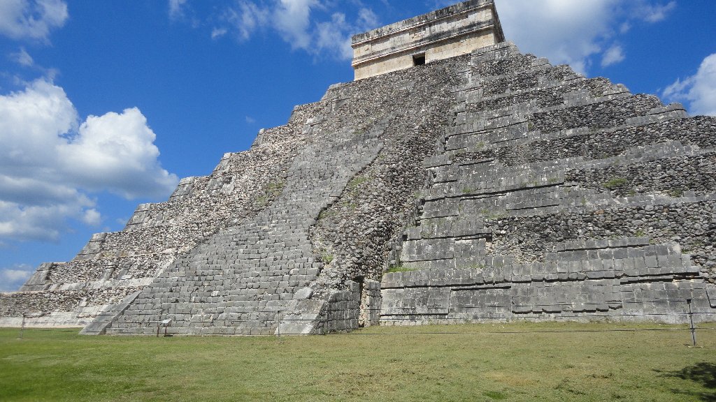 Eastern Caribbean Chichen Itza Carnival Breeze